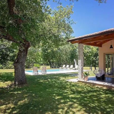 Aria Holiday home *